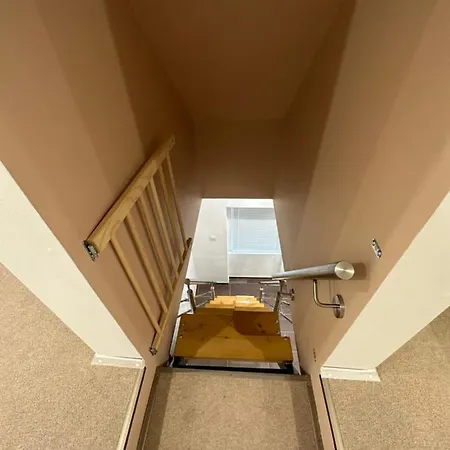 Mellett Apartment *