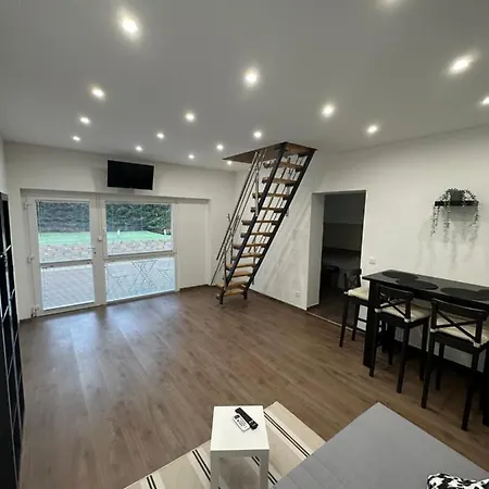 Apartment Mellett