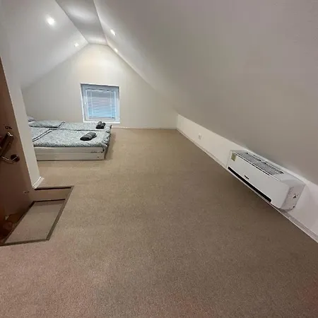 Mellett Balatonfůzfő