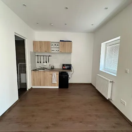 Mellett Apartment *