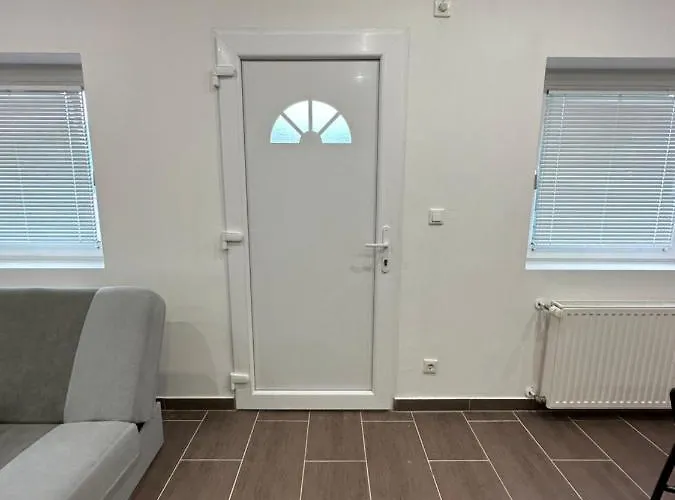 Mellett Apartment *